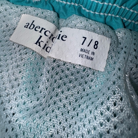 Boys Abercrombie Kids Swim Trunks Size 7/8 EUC - Picture 4 of 4